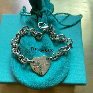 Like new Tiffany & Co bracelet